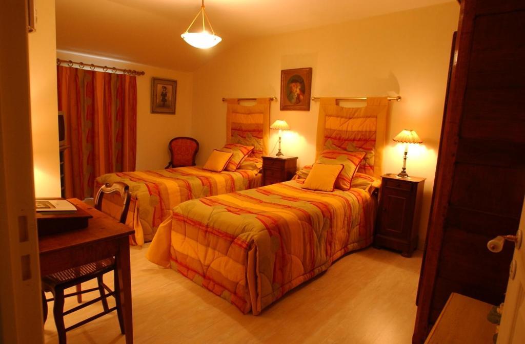 Bed and Breakfast Au Fond De La Cour Veyre-Monton Pokoj fotografie