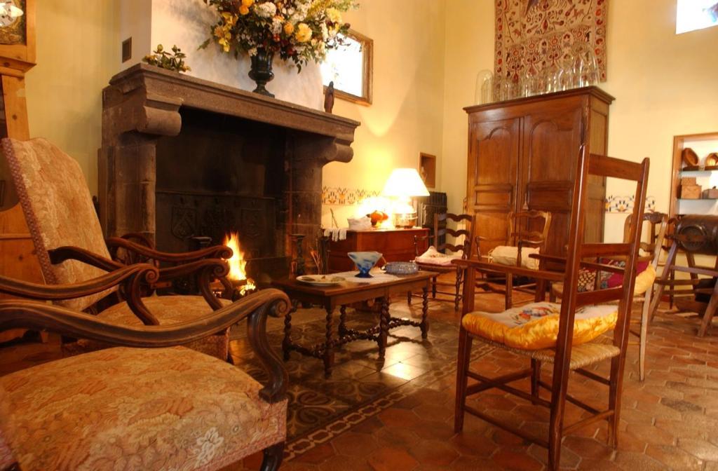 Bed and Breakfast Au Fond De La Cour Veyre-Monton Exteriér fotografie